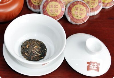 批發(fā)零售云南新益號(hào)普洱茶滇紅玉餅迷你七子餅 張軍蓉-食品商務(wù)-糖酒快訊